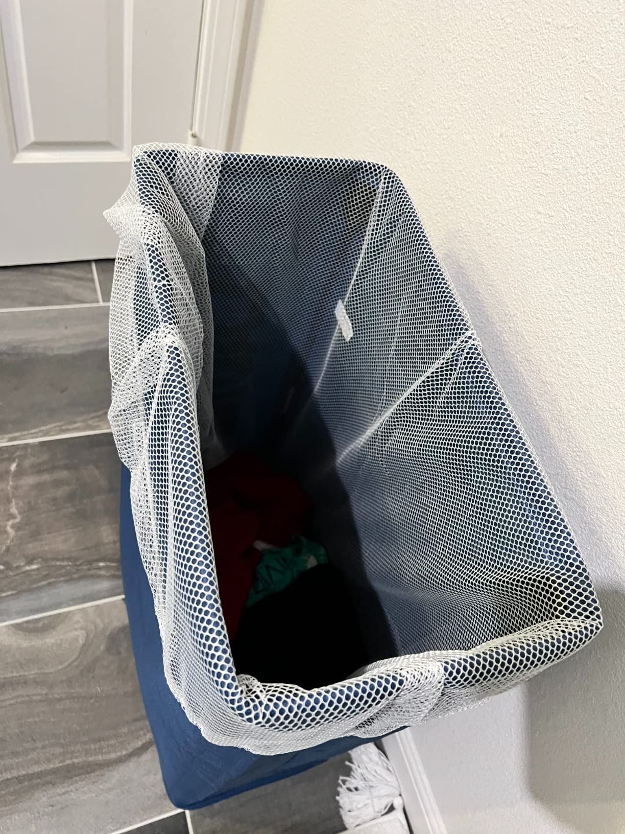 Pro 23" Laundry Hamper, Clothes Hamper Plastic with Wheels