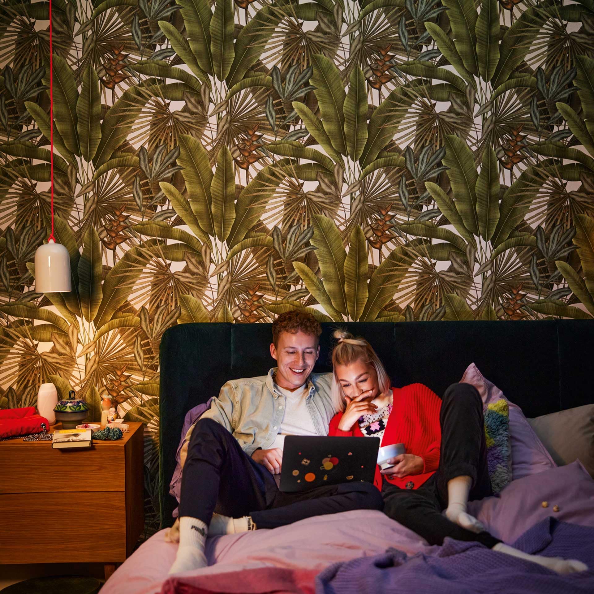 Livingwalls Jungle Papier peint 396472 en vert, crème - papier peint à l'aspect de la jungle - floral avec des feuilles de palmier -de haute qualité sur 10,05m x 0,53m
