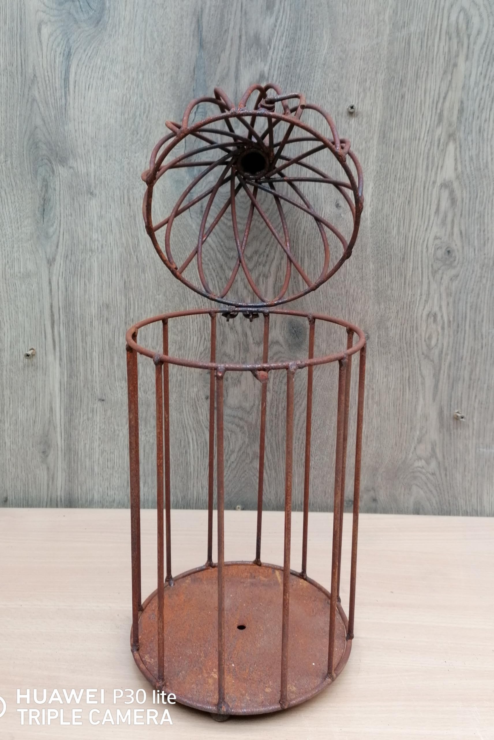 NEU !! Vogelkäfig ca. 45 cm hoch aus Metall in Edelrost Garten Deko Vogelhaus Hängekäfig Voliere