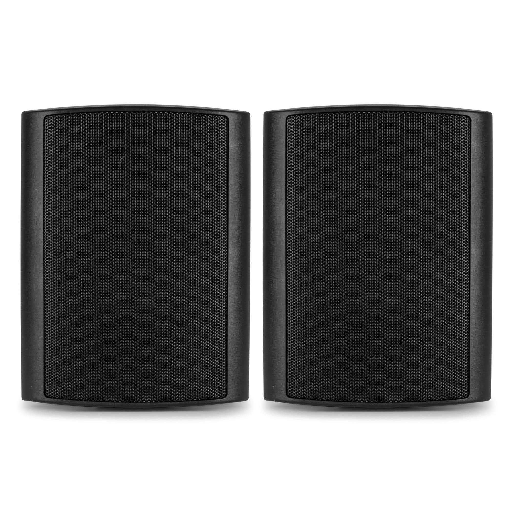 Power Dynamics - Sistema de Sonido Bluetooth, 2 Zonas, Amplificador 2x50W, 2 Altavoces Negros, MP3, USB, FM, RCA, 3 Entradas de Línea y Micrófono, Apto para Exterior IPX5, Cable Incluido, Mando