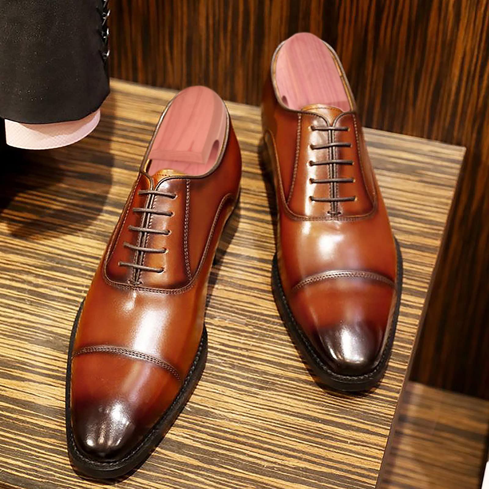 Zedernholz-Schuhspanner für Herren, verstellbarer Schuhspanner aus Holz für Lederschuhe (2er-Pack)
