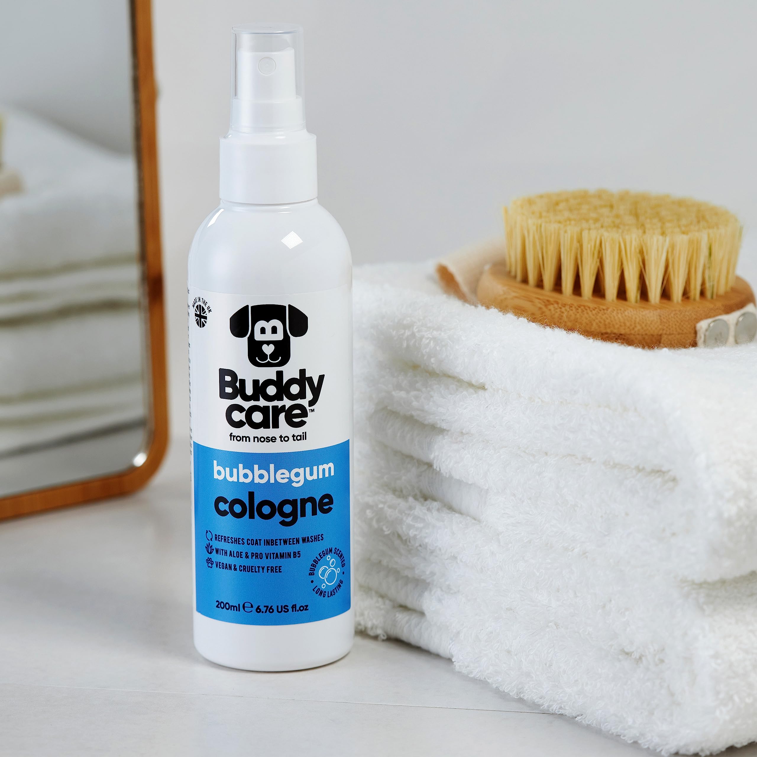 Buddycare Dog Coloński – guma bąbelkowa – słodko i fantazyjnie pachnąca kolońska – odświeża między myciami psa (200 ml, 1 sztuka)