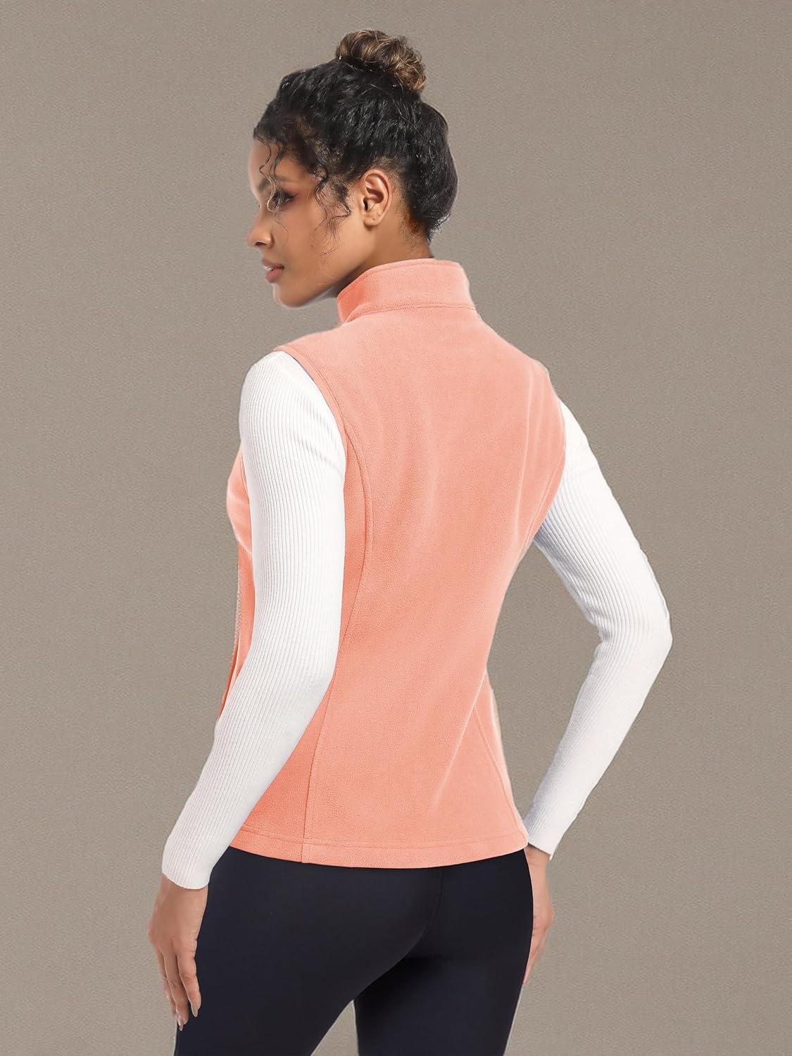 MAGCOMSEN Women's Fleece Vest Outerwear Sleeveless Lightweight Zip Jackets Warm Soft Vests with Zipper Pockets - Image 8