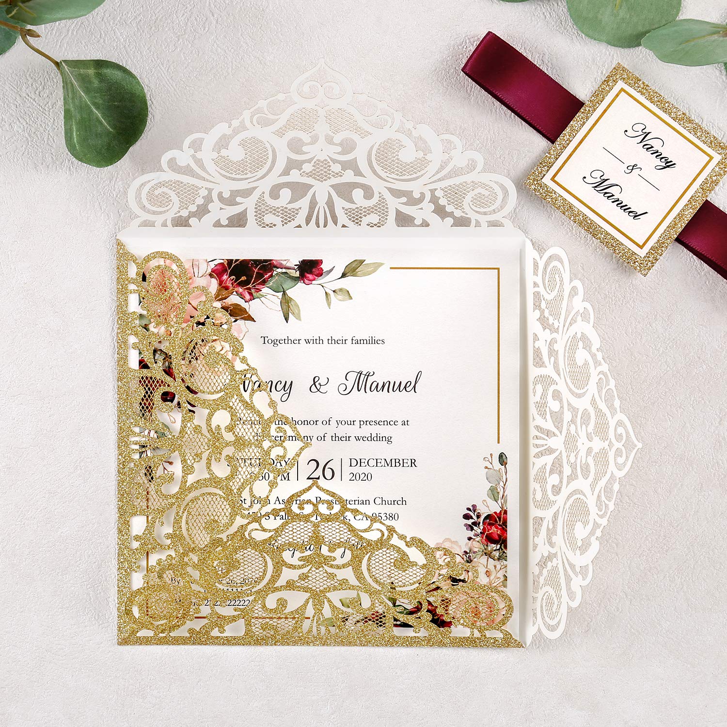 Hochzeitseinladungen mit Umschlägen, 16,5 x 16,3 cm, blanko, dunkles Gold, Glitzer, lasergeschnitten, hohler Rose Tasche burgunderrotem Band, Bauchband, Hochzeitseinladungskarten für