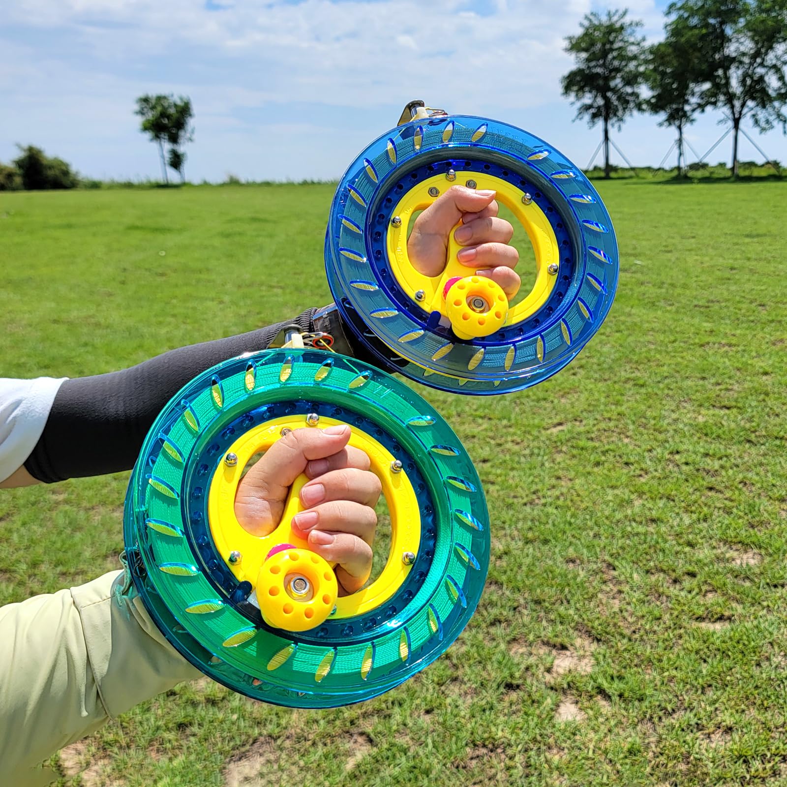 Mint's Colorful Life 8in Kite Reel Winder, Kite Line with Reel, Comes with 1000ft String (Blue, 8 Inch) - Image 4