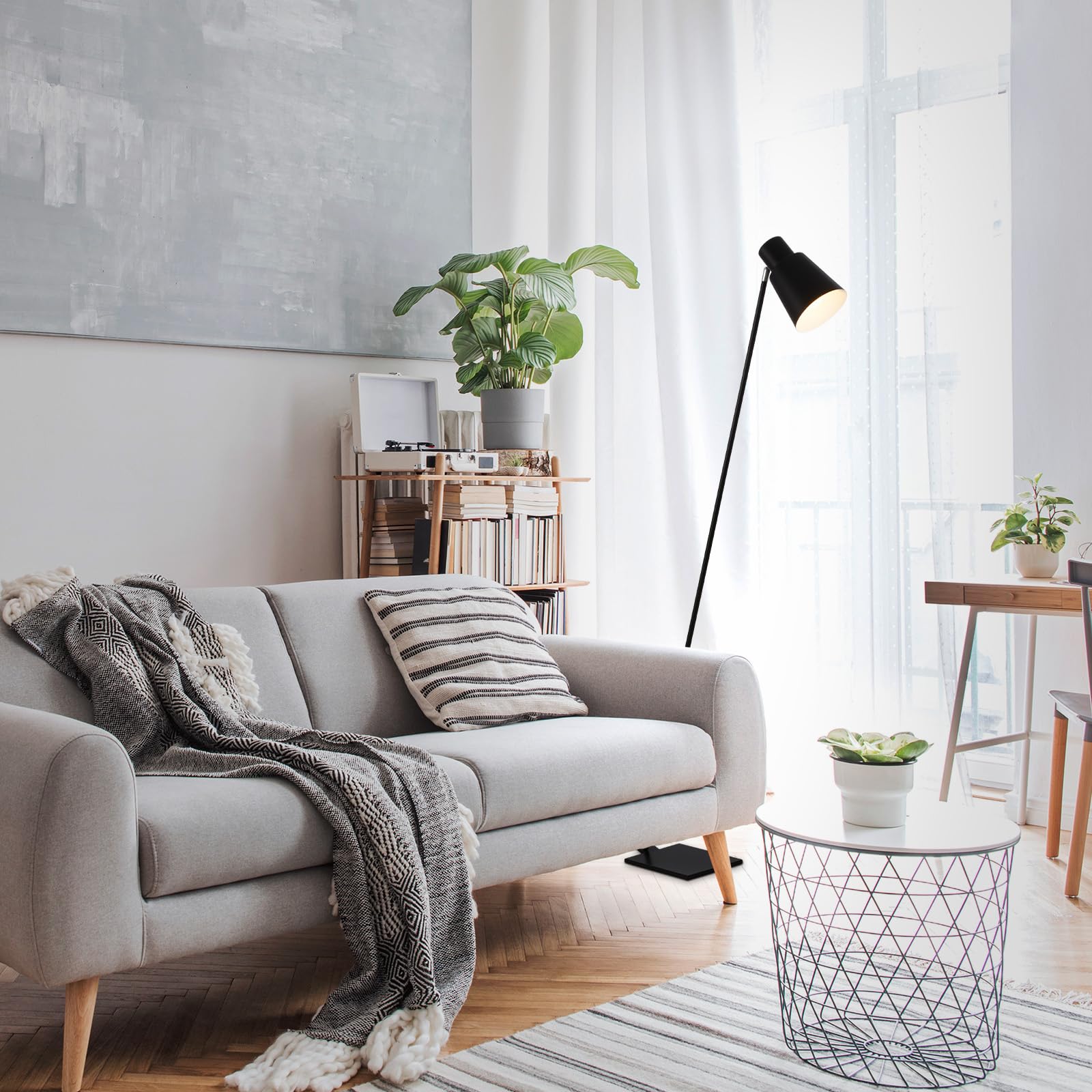 BRILONER – Lampa stojąca jako dekoracja salonu i lampa do czytania, lampa wychylna, lampa do salonu, przycisk nożny, oświetlenie pośrednie, czarna