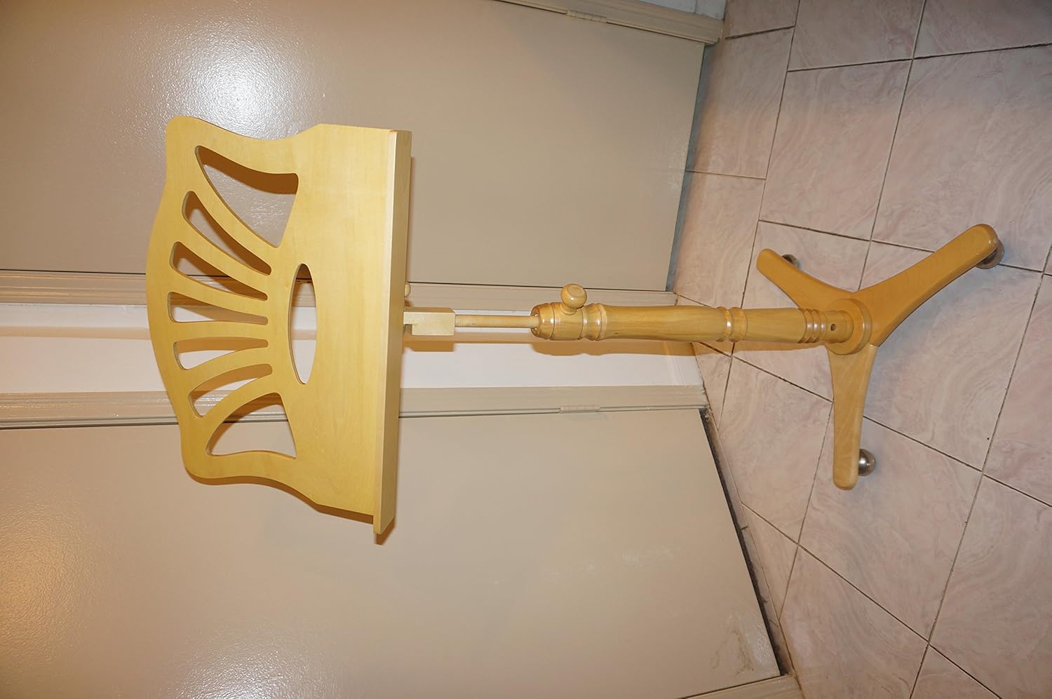 Music stand, solid cherry wood, with wheels Musical