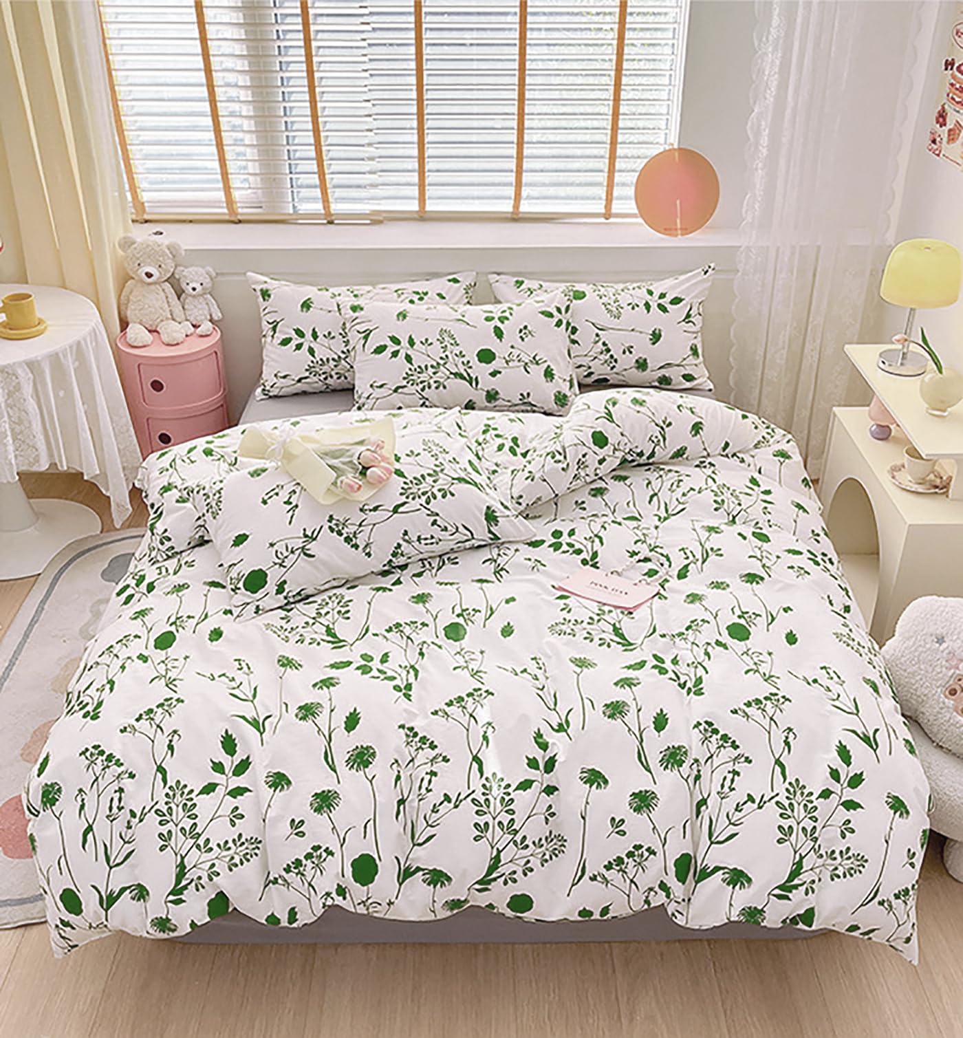 KAREVER Sage Botanical Comforter Queen White Green Floral Plant Bedding Comforter Set Girls Garden Pattern Printed on White Blanket Rustic Leaf