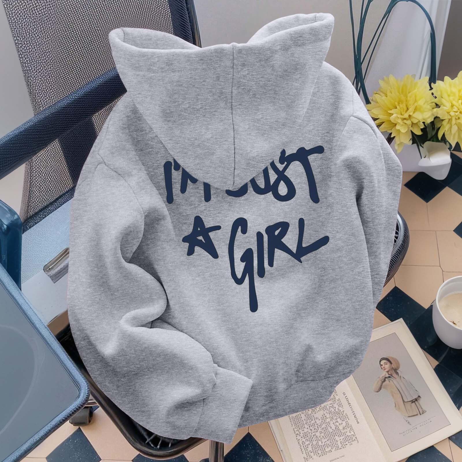 I'm Just A Girl Felpe con cappuccio da donna carine casual vestibilità ampia con cappuccio vestiti moda anime lettera grafica abiti alla moda da donna con cappuccio vestibilità ampia divertente