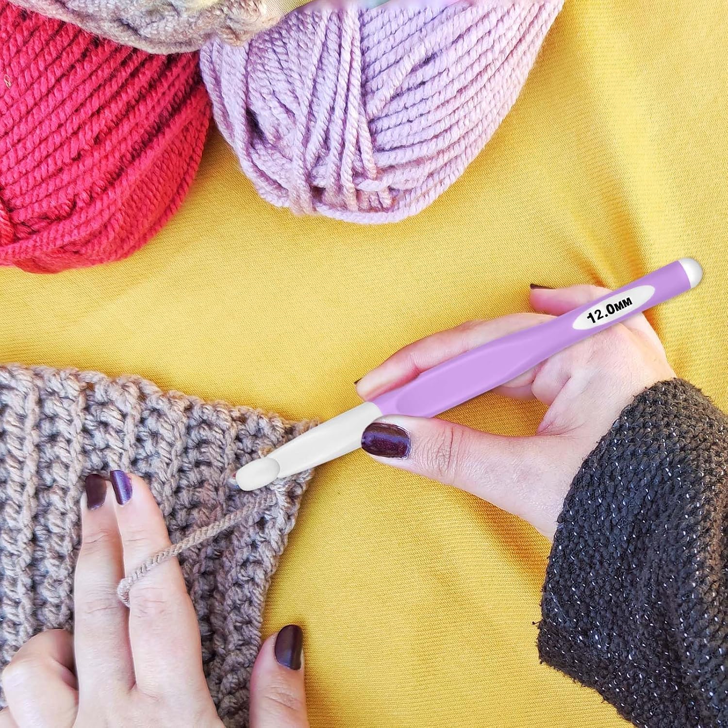 12.0mm Large Size Crochet with Ergonomiv Handle, Long Rubber Handle Crochet Hook, Knitting Giant Crochet Hooks for Chunky Yarn, Scarf, DIY, Wool Products(12MM)