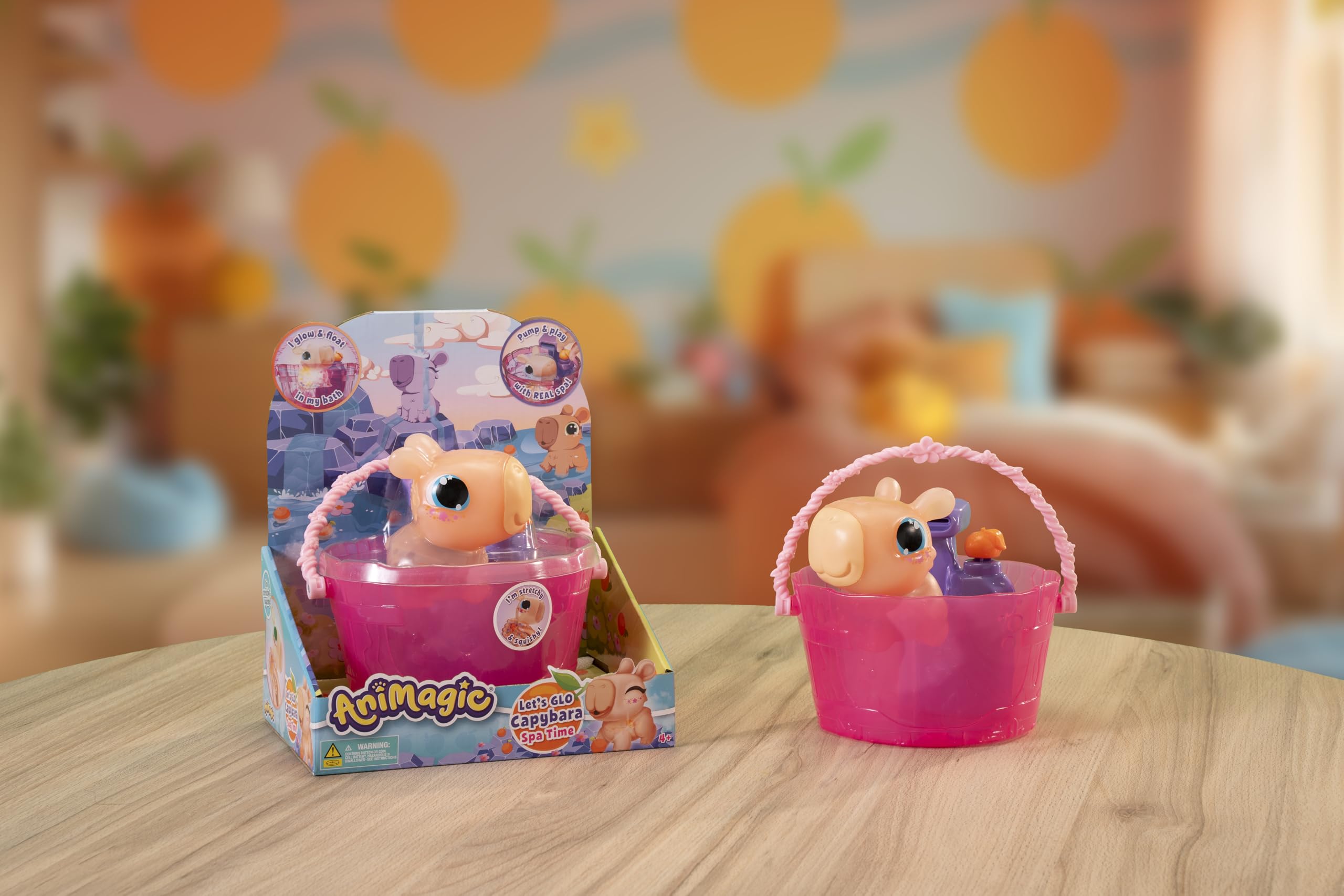 Animagic – Let’s Glo CAPIBARA Spa Time – Juguete Interactivo y Sensorial Luminoso para Niños a partir de 4 Años – Animal Flexible y Estirable: que Brilla en el Agua – Con Accesorios de Spa – Marrón