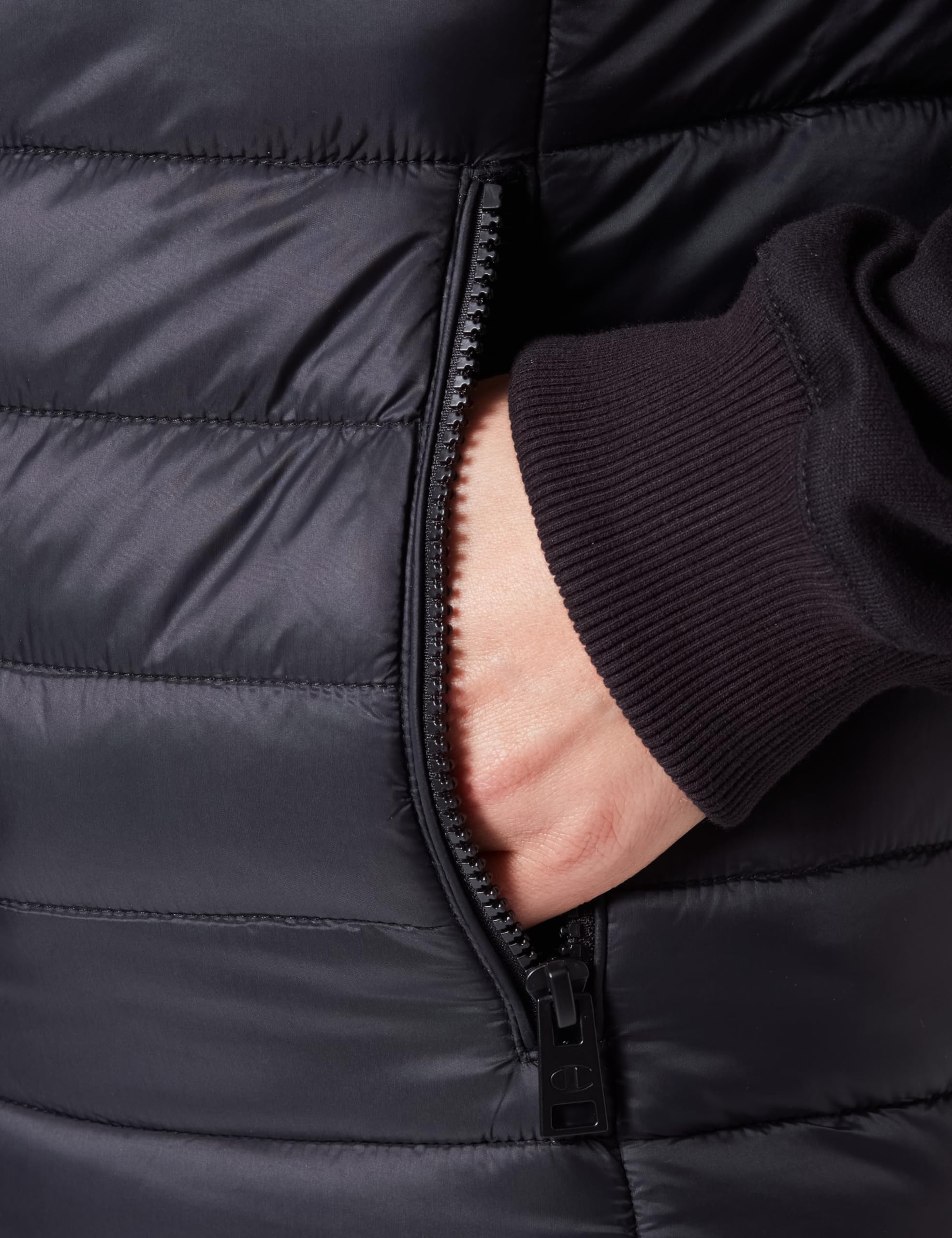 Champion Legacy Outdoor W Spring-Summer WR Light Nylon High-Neck Gilet Femme