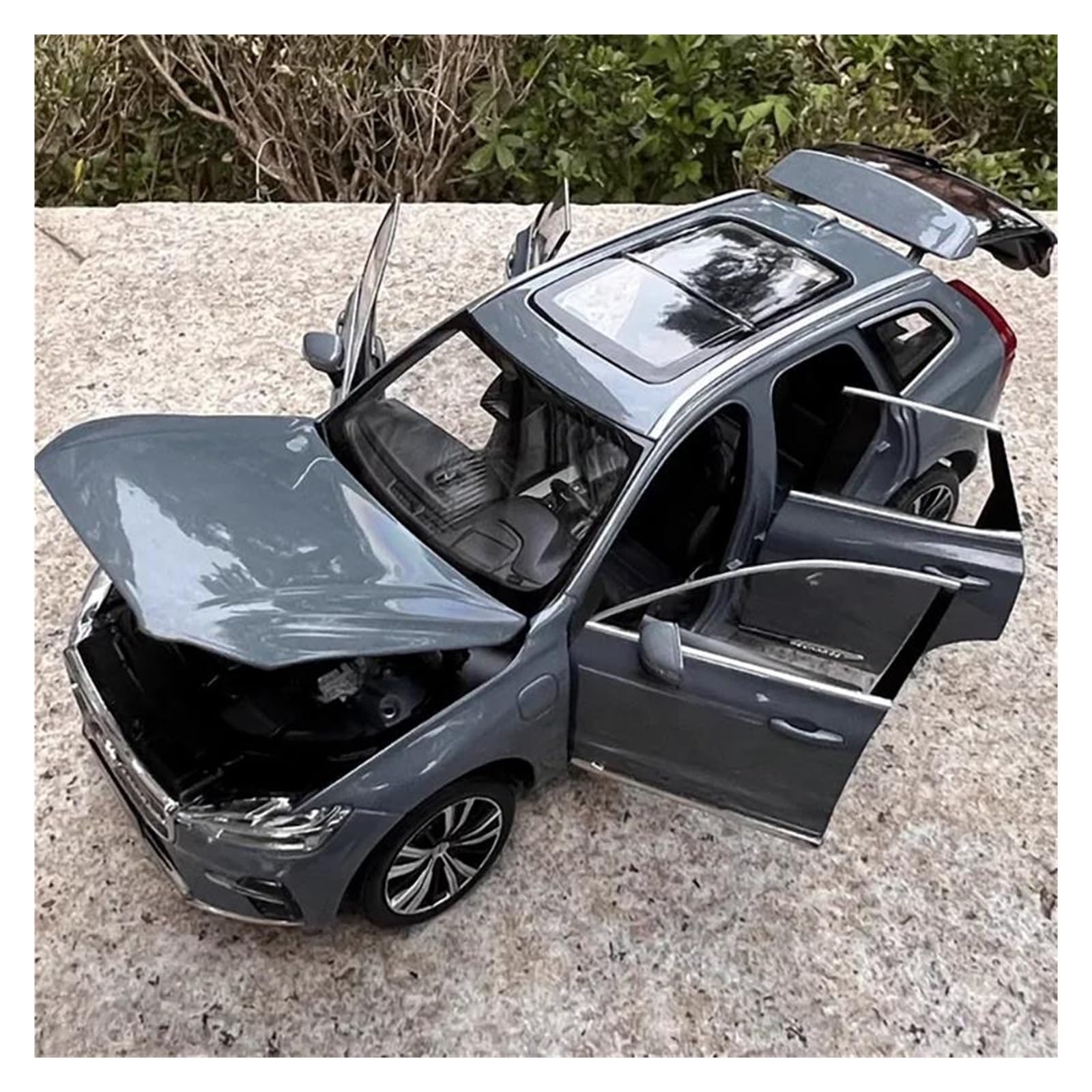 Amazon.co.jp: ミニカー スケールモデルカー 1:18 スケールボルボ XC60