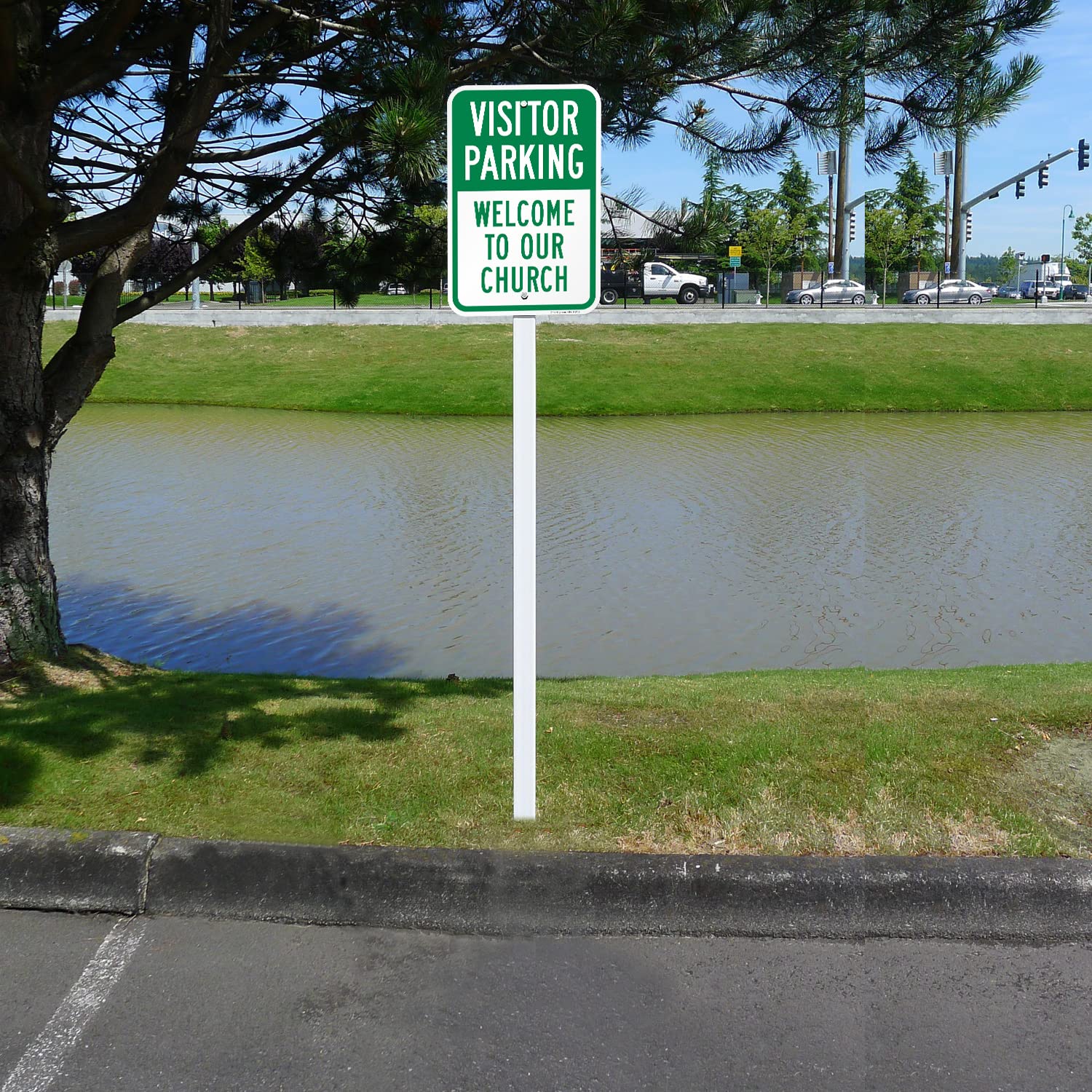 Smartsign Parking Sign, Legend "visiteur de parking – Bienvenue dans notre Église", Vert sur blanc, 18" x 12", Green on White, 1