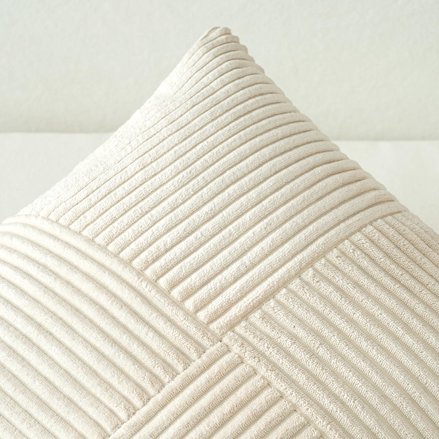 MIULEE Set di 2 Federe Cuscini per Divano in Velluto a Coste Moderno Morbido Decorativa Copricuscini per Divano Camera da Letto 45x45cm Beige Chiaro