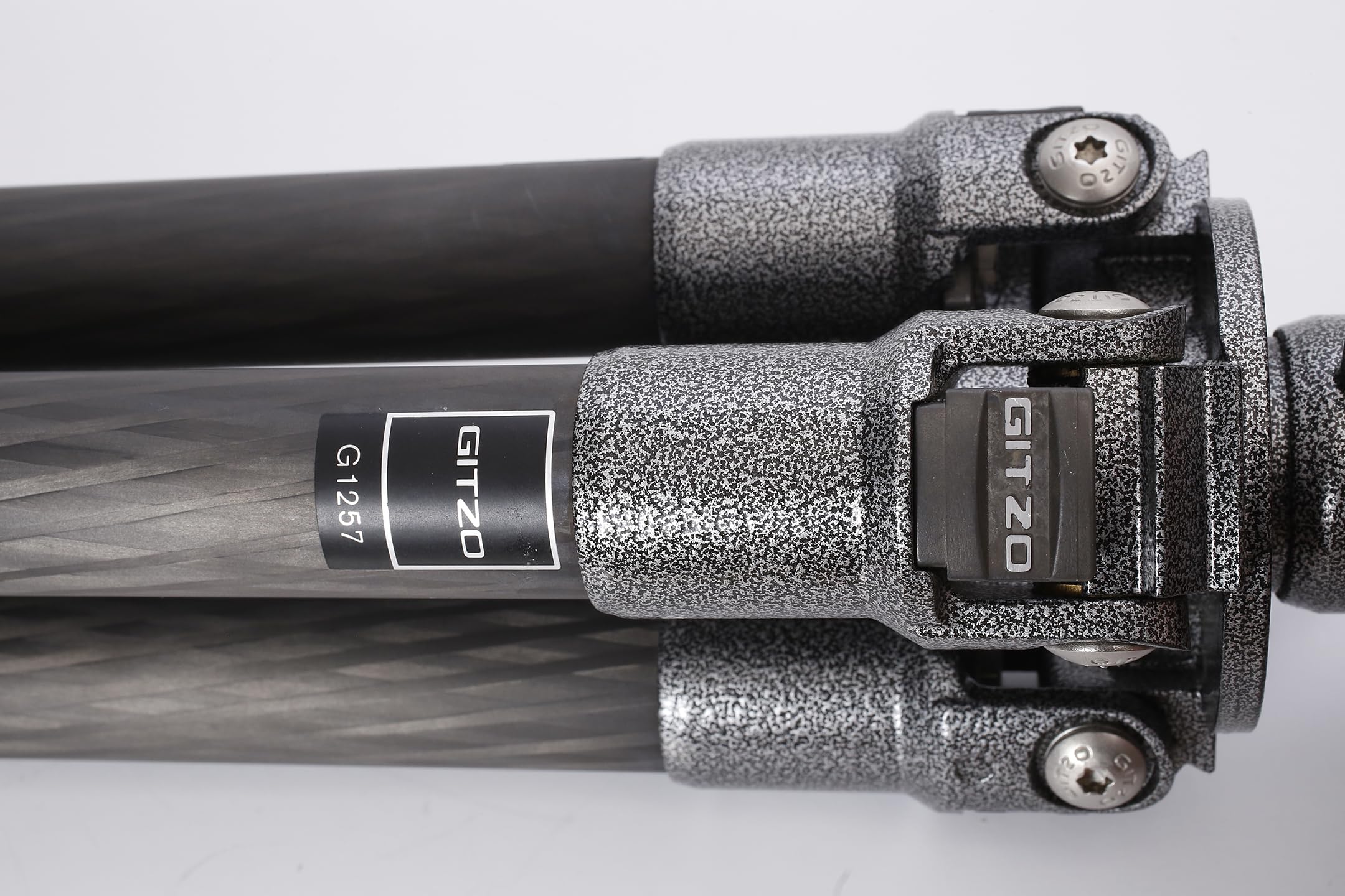 Buy GITZO G1128 Mountaineer Sport Tripod Online at Low Price in