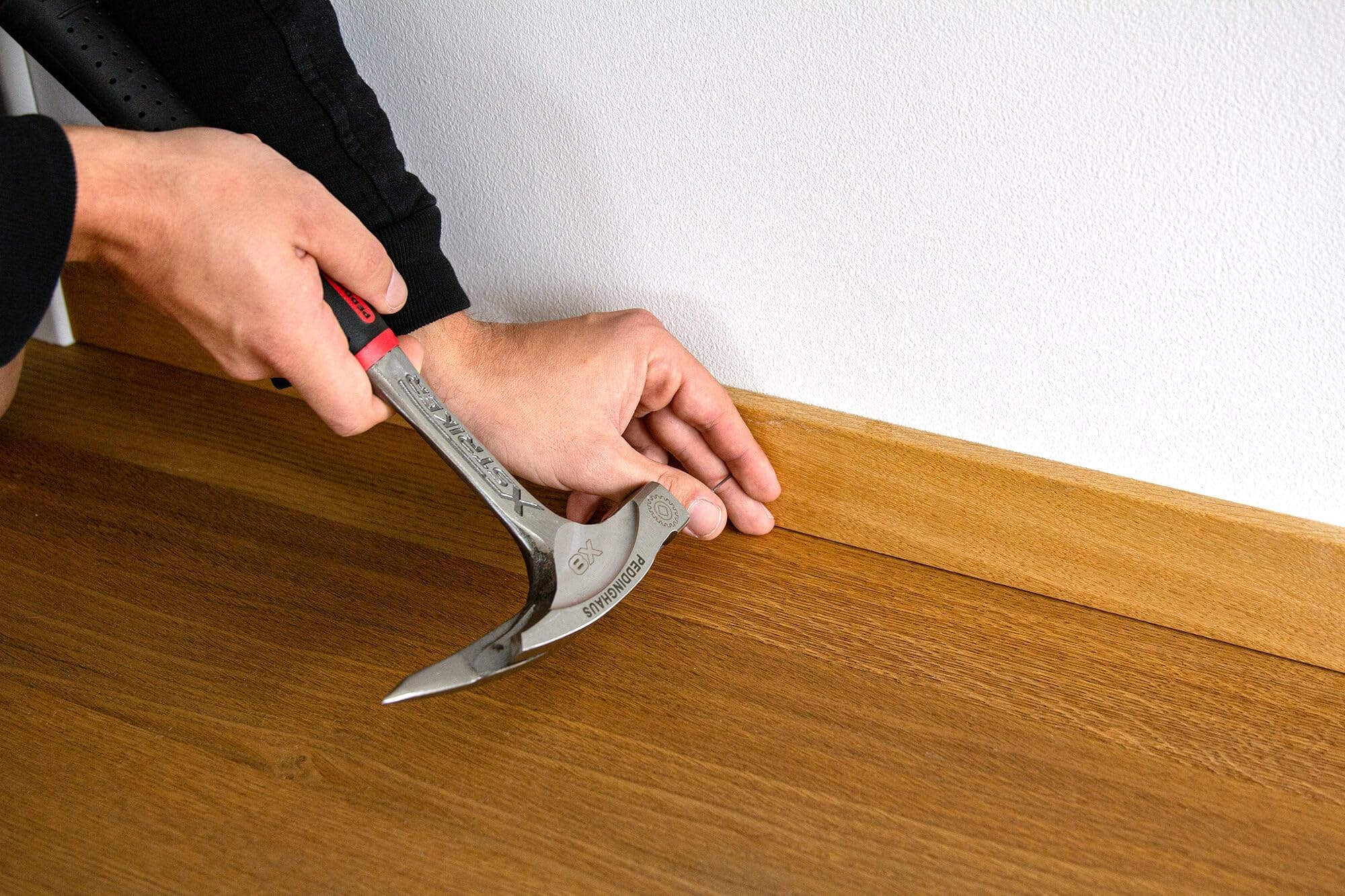 3x Alfa Latthammer geraut – Mit magnetischem Nagelhalter – Griff rutschfest | Profi-Qualität - Aus einem Stück geschmiedet - Geprüfte Sicherheit - Rutschfester Griff