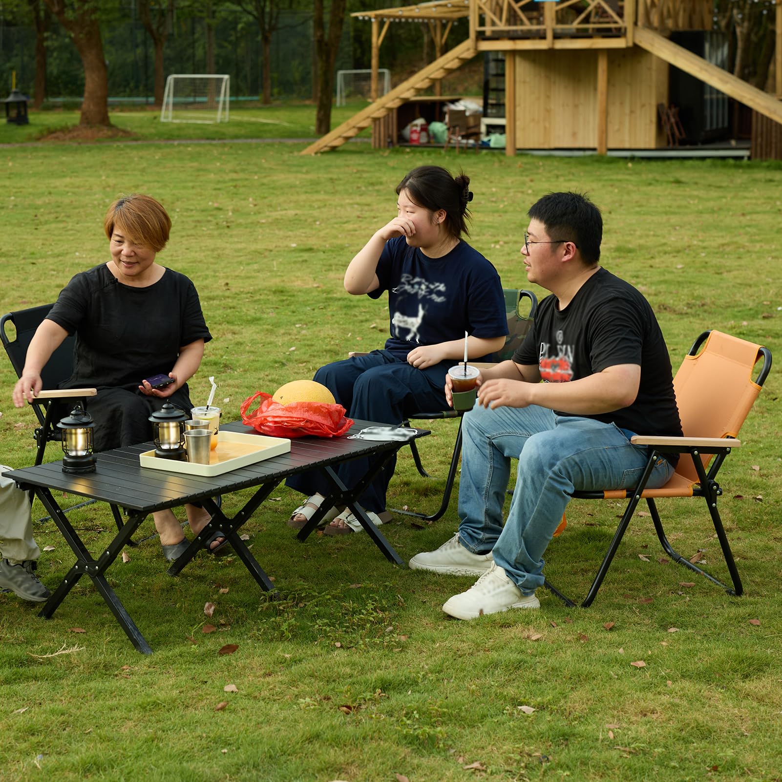 Sedia da campeggio pieghevole, da pesca, mimetica, portata 225 kg, in robusto tessuto Oxford, per giardino, picnic, viaggi (verde) (arancione)