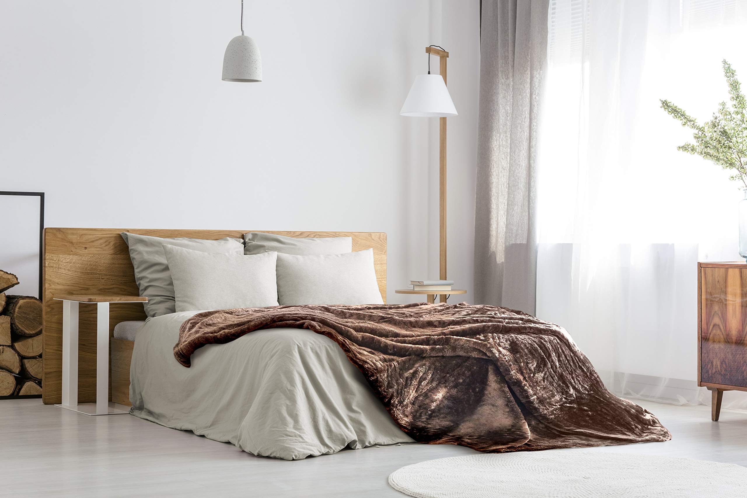 Emma Barclay Narvik Super Cosy Fleece Blanket – Luxury Faux Fur Throw in Chocolate-60x80 inches, 100% Polyester, Chocolate, 60x80 (150x203cm)