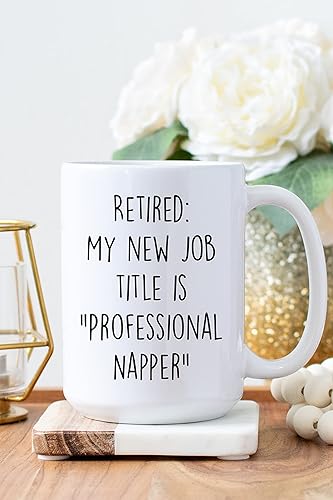 Miniatura 6 de Divertido regalo de jubilación para él, My new job title is Professional Napper Mug de jubilación (taza de cerámica, color blanco, 15 onzas)