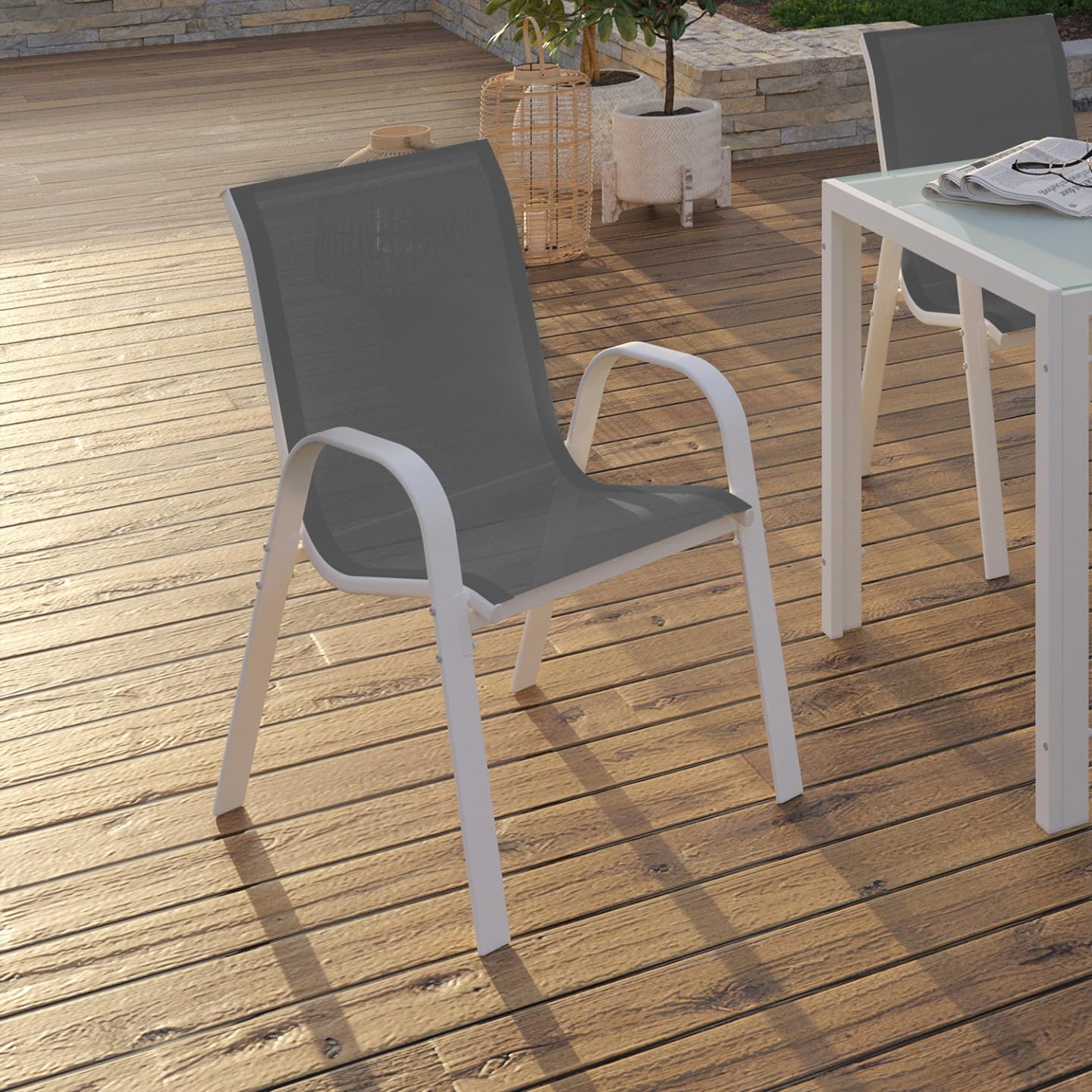 IDMarket - Set di 6 sedie da giardino impilabili LYMA in metallo e textilene, bianco e grigio