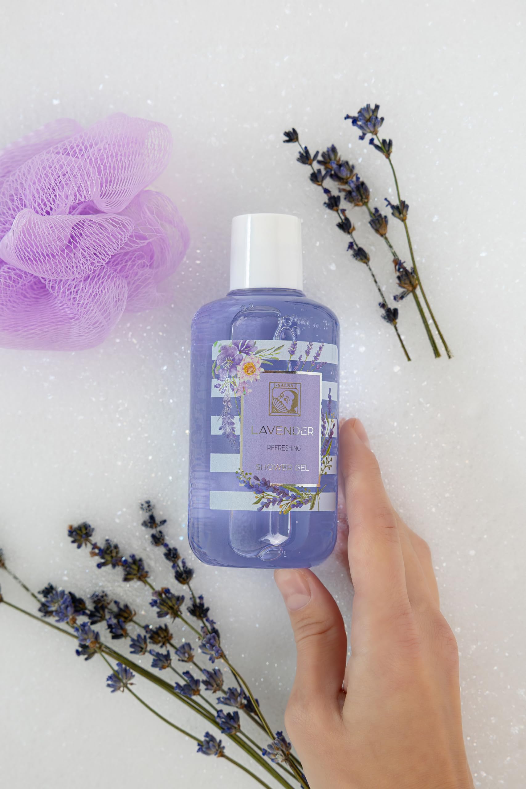 Accentra Set doccia da donna LaVENDEL in bella confezione regalo – Set di 4 pezzi con gel doccia, lozione per il corpo, burro per il corpo e spugna a rete – Set regalo per San Valentino e festa della