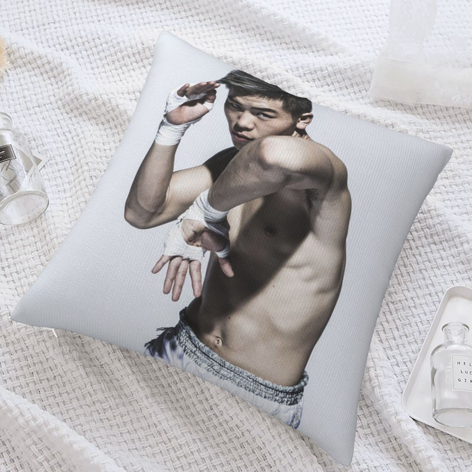 Amazon｜那須川天心 (1) 抗菌 防臭 枕カバー 快適で 室内ソファ