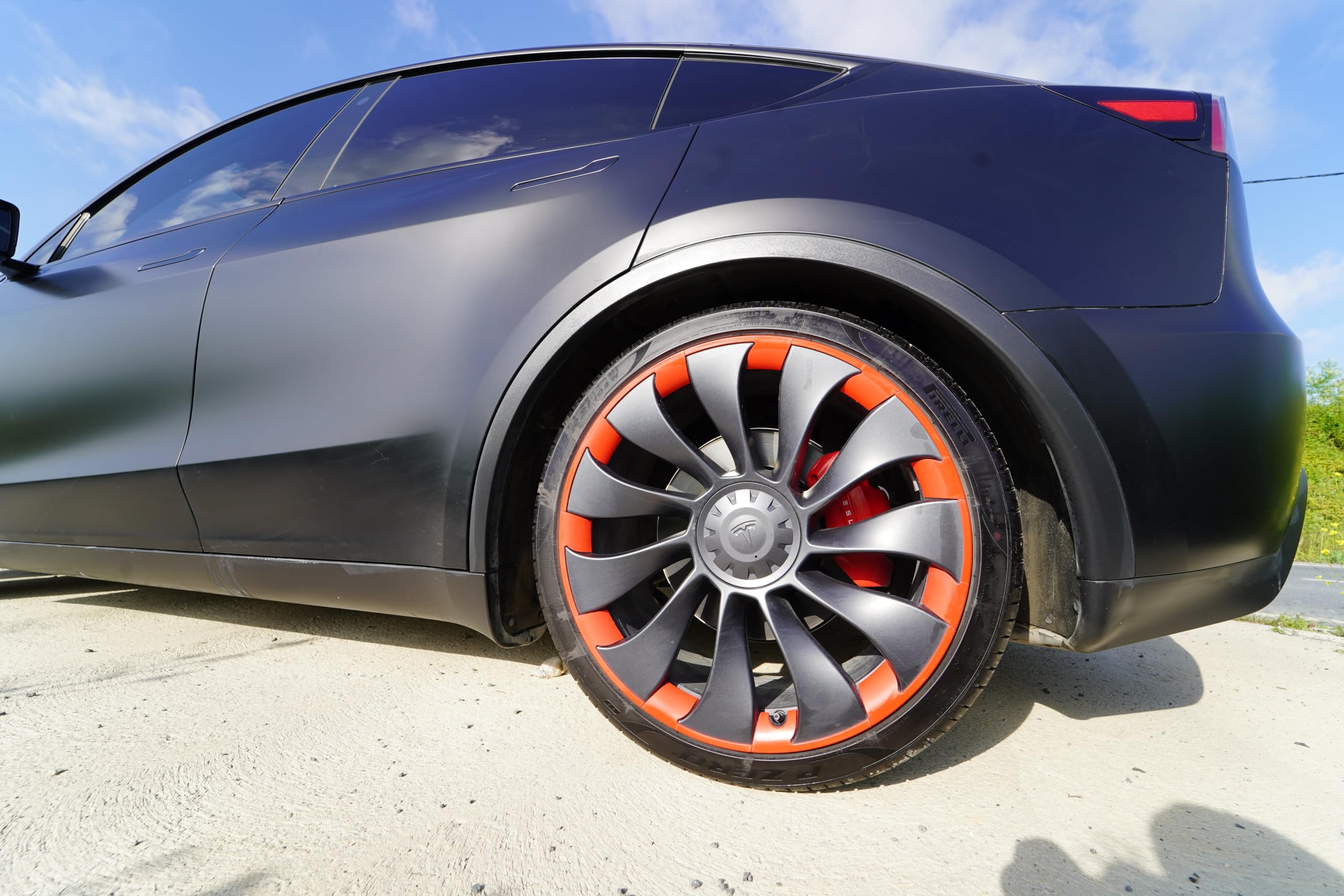Tesla Model Y Uberturbine 21" Felgenschutz – Klebstofffreie Ultra-Fest Klemmpassung, CNC-Präzisionsschnitt, PPF Inklusive, 4er Set (4 Räder) Komplettsatz – Rot