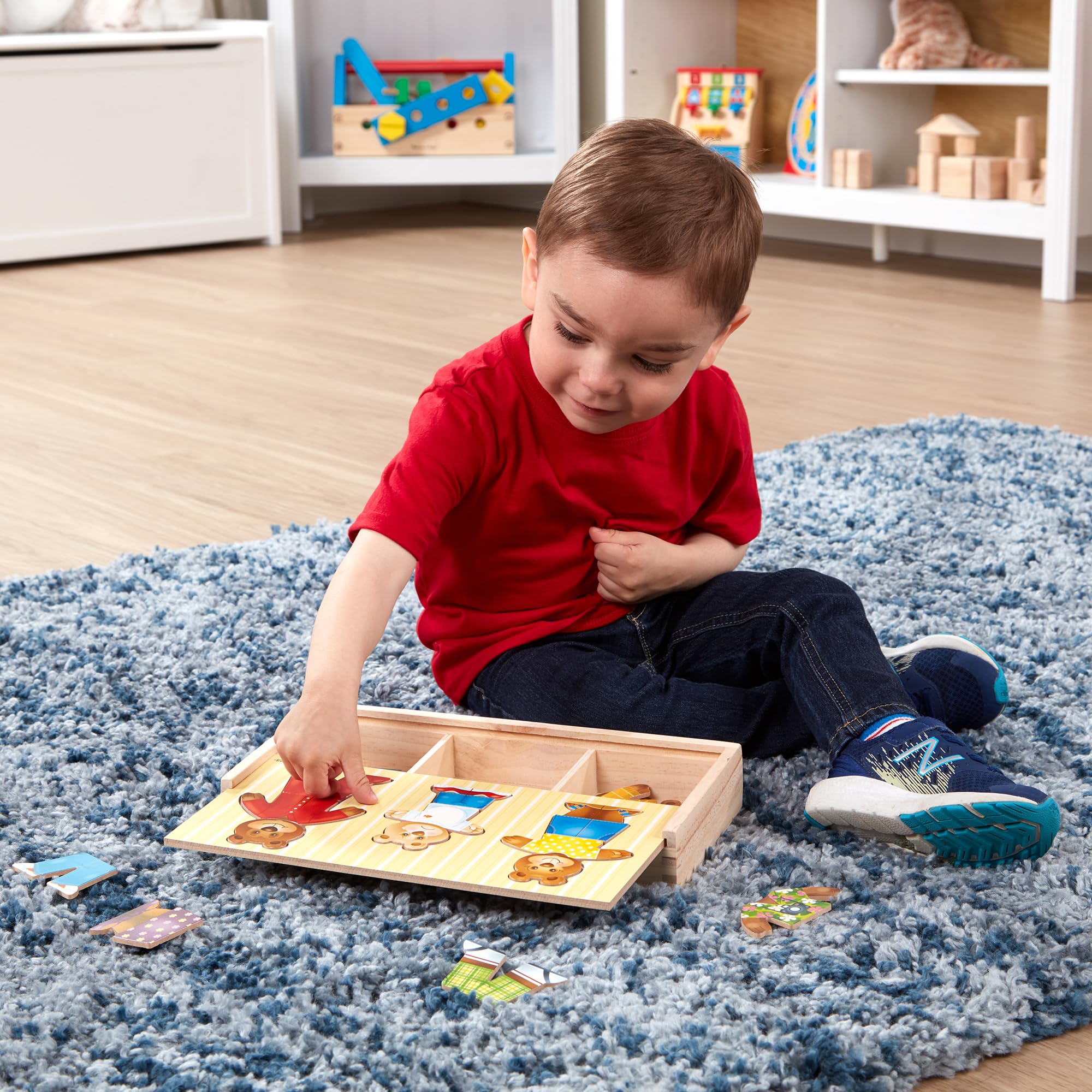 Melissa & Doug 3770 Mix 'n Match Wooden Bear Family Dress-Up Puzzle With Storage Case (45 pcs)