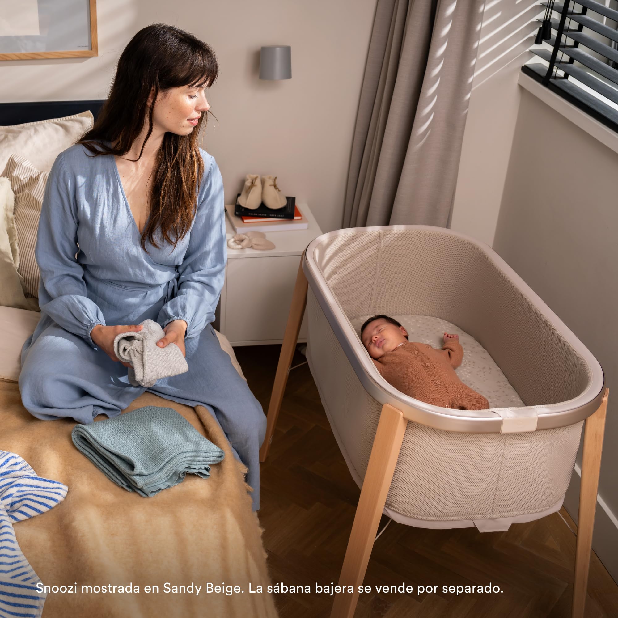 Stokke Minicuna Snoozi, Graphite Grey - Crece con los bebés Desde el Nacimiento hasta los 9 Meses - Diseño portátil y liviano - Incluye colchón Firme