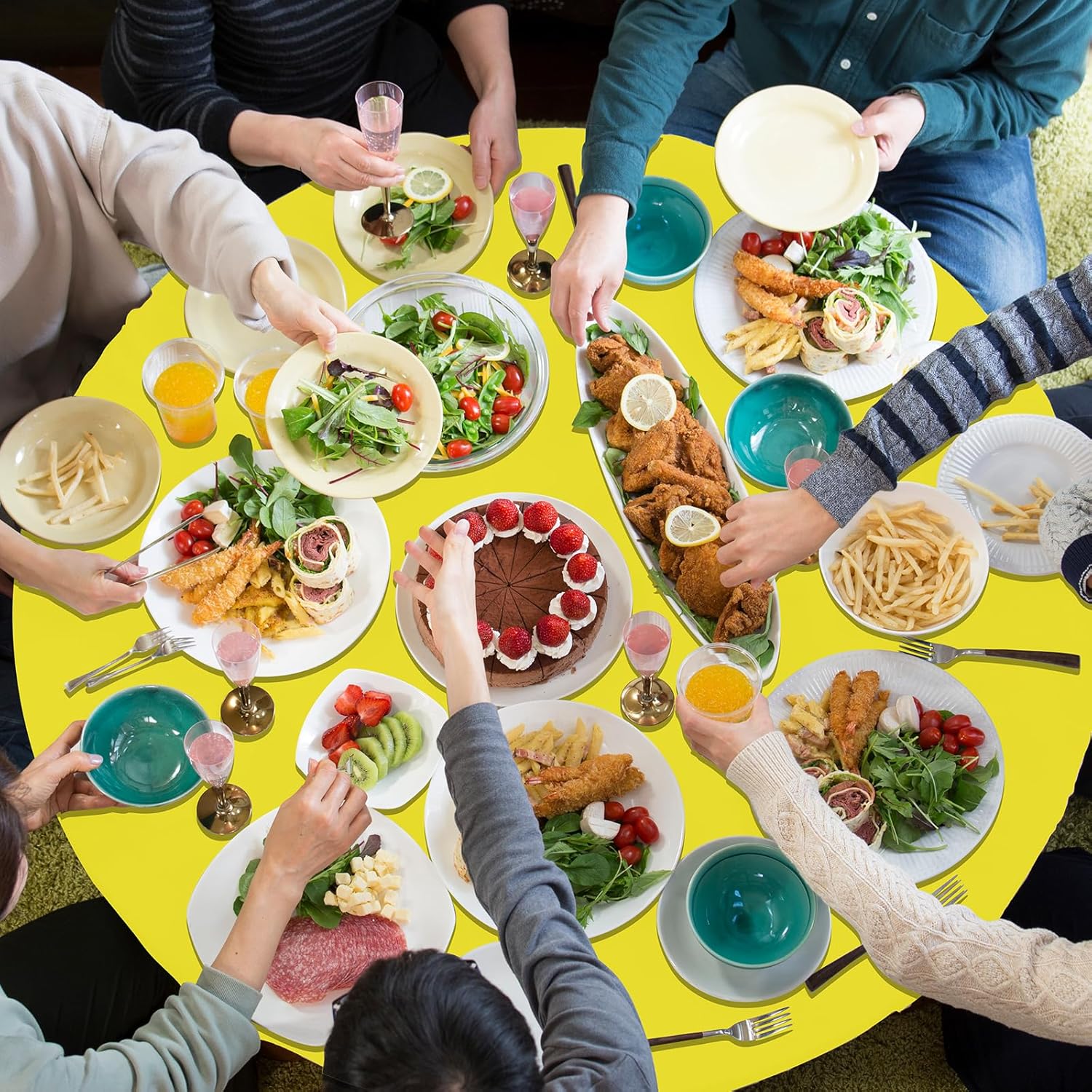 MASHAN 24Pcs Red Green Yellow Black Plastic Tablecloths, Disposable Round Table Covers for Kwanzaa Black History Month Juneteenth African American Festival Holiday Party Decorations,84inch