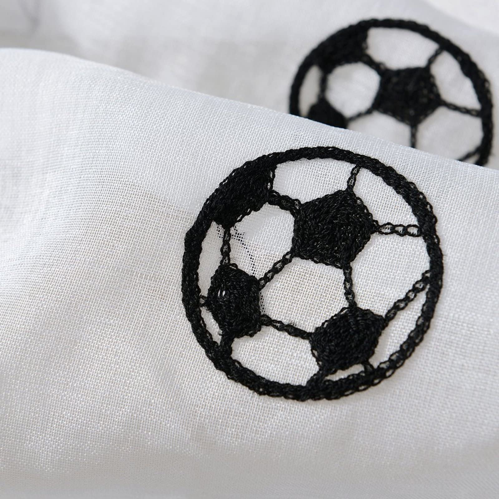 2 Stück Sheer Vorhänge Lässige Vorhang Mit Ösen,Luftig Dekoschal für Wohnzimmer Schlafzimmer Stores Küche - (B132 x H138cm) Schwarz-Weiß-Fußball