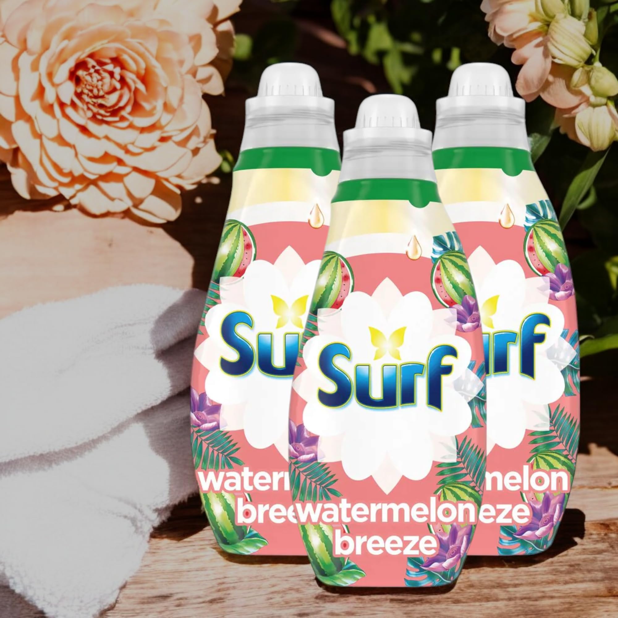 3 x 648ml Surf Watermelon Breeze Concentrated Liquid Detergent features a long-lasting fragrance infused with natural essential oils, delivering a burst of uplifting freshness(72 washes)