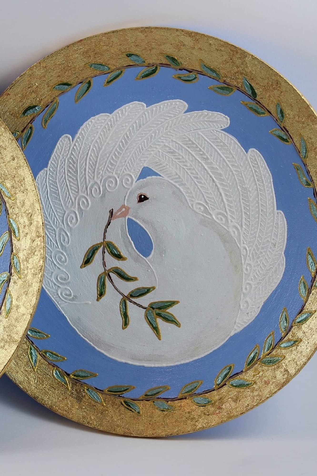Generisch Wandteller Set Weiße Tauben mit Zweig in Kranz, 2 Deko Teller mit Friedenstaube Blattmetall Vergoldet, Wand oder Tisch Dekoration Blau Gold, Doves4Peace Glücksbringer Design-Serie