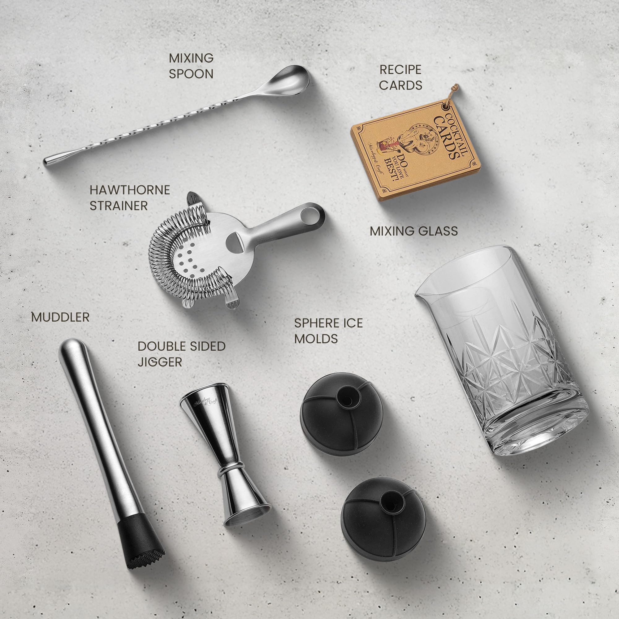 Mixology & Craft Set da cocktail – 7 pezzi Barista – Set di bicchieri da miscelazione con cristallo (680,4 g), jigger giapponese, cucchiaio, muddler e colino – Accessori e strumenti per bar