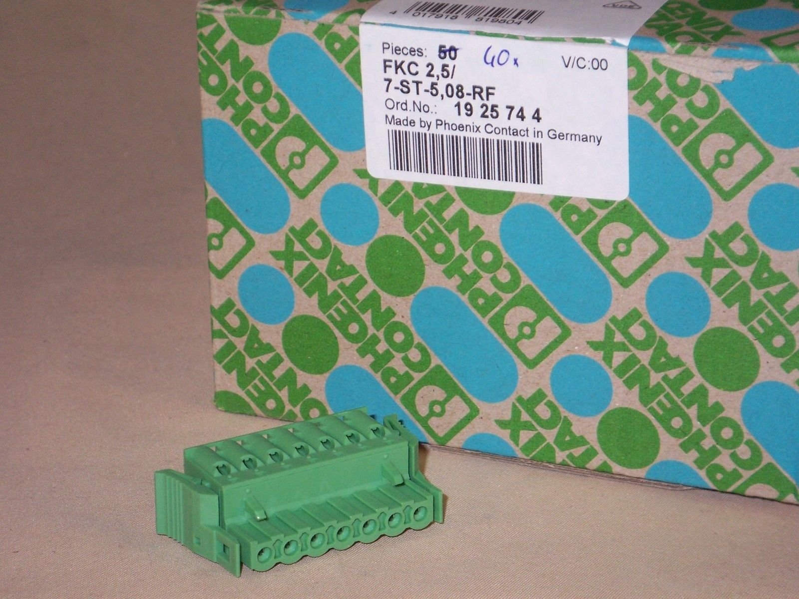 Phoenix Contact 1925744 Fkc 2.5/7-St-5.08-Rf Spring-cage Plug