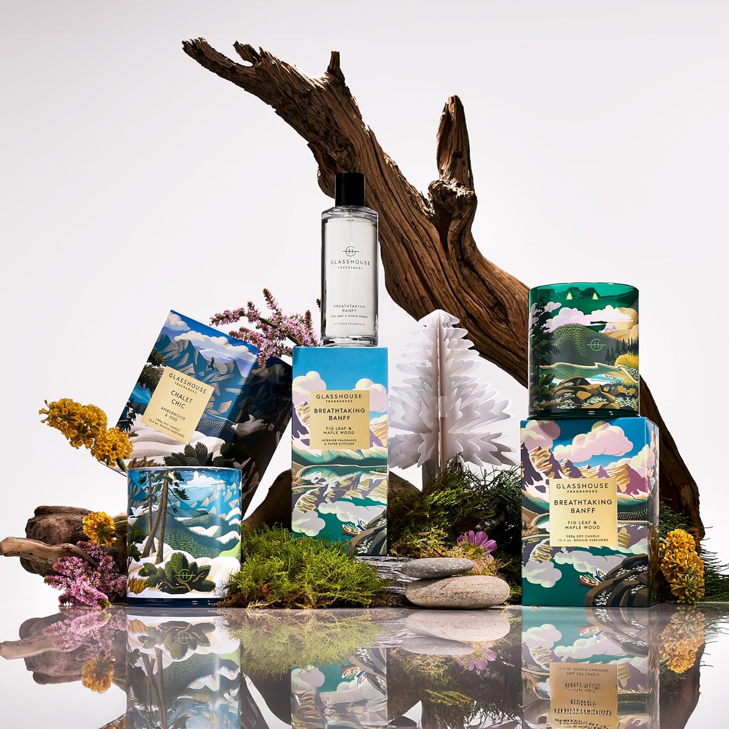 Glasshouse Fragrances, Breathtaking Banff Candle, Triple Scented Natural Soy Wax Blend, 2 Wicks & Glass Jar, 65 Hour Burn Time, Maple Wood & Fig Leaf, 13.4 oz. (380g)