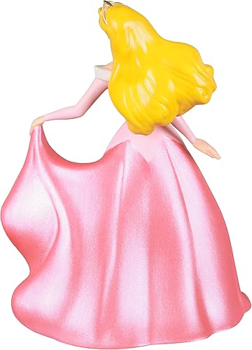 Miniatura 8 de Hallmark Keepsake Adorno de Navidad 2022, Disney Peter Pan Tinker Bell en calcetín