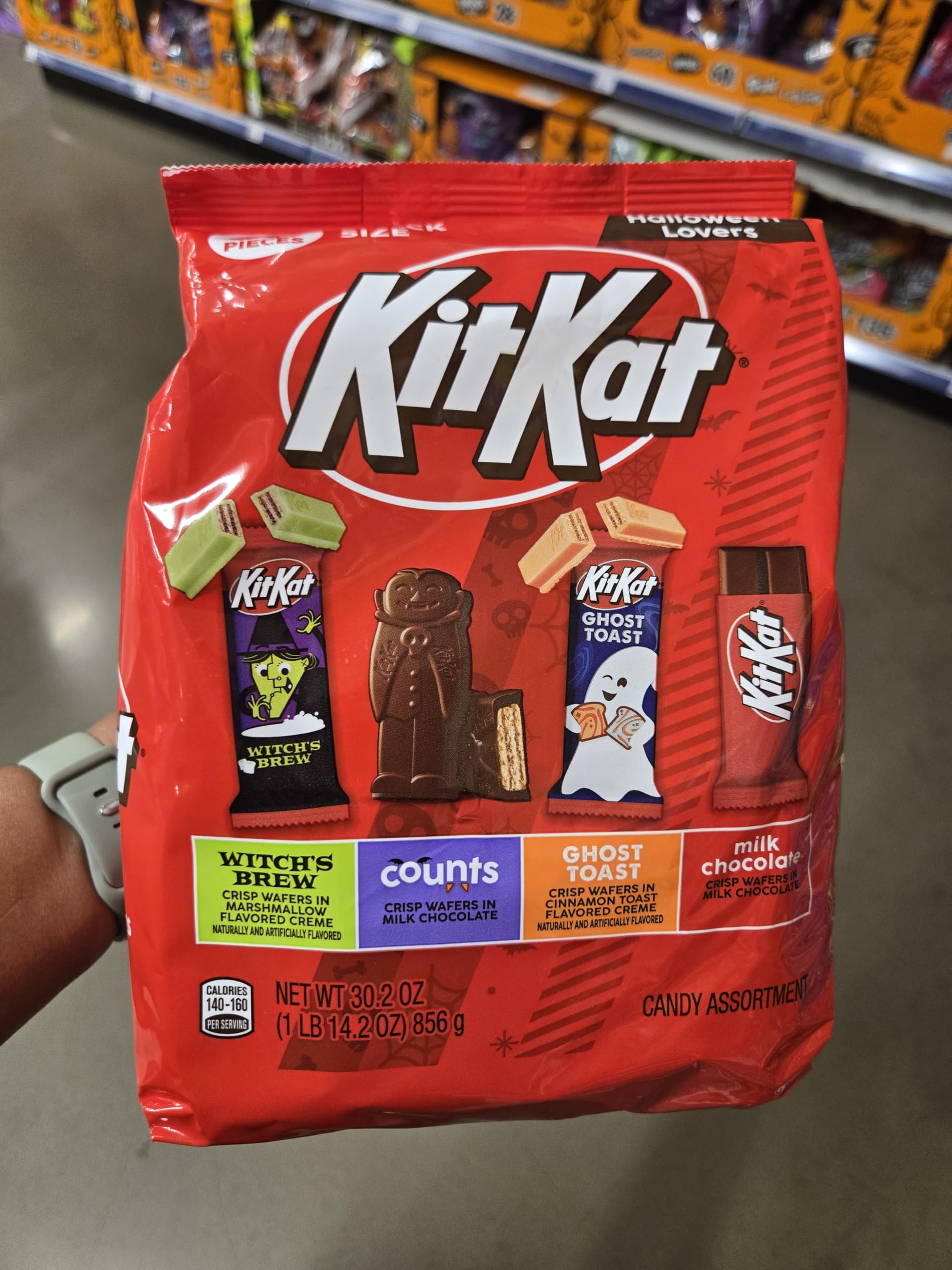 HAL KIT KAT Halloween Lovers Snack Size Bar Assortment Bag (KIT KAT Crisp Wafers, KIT KAT Crisp Wafers Counts, KIT KAT Ghost Wafers In Cinnamon Flavored Creme and KIT KAT Witch's Brew Wafers