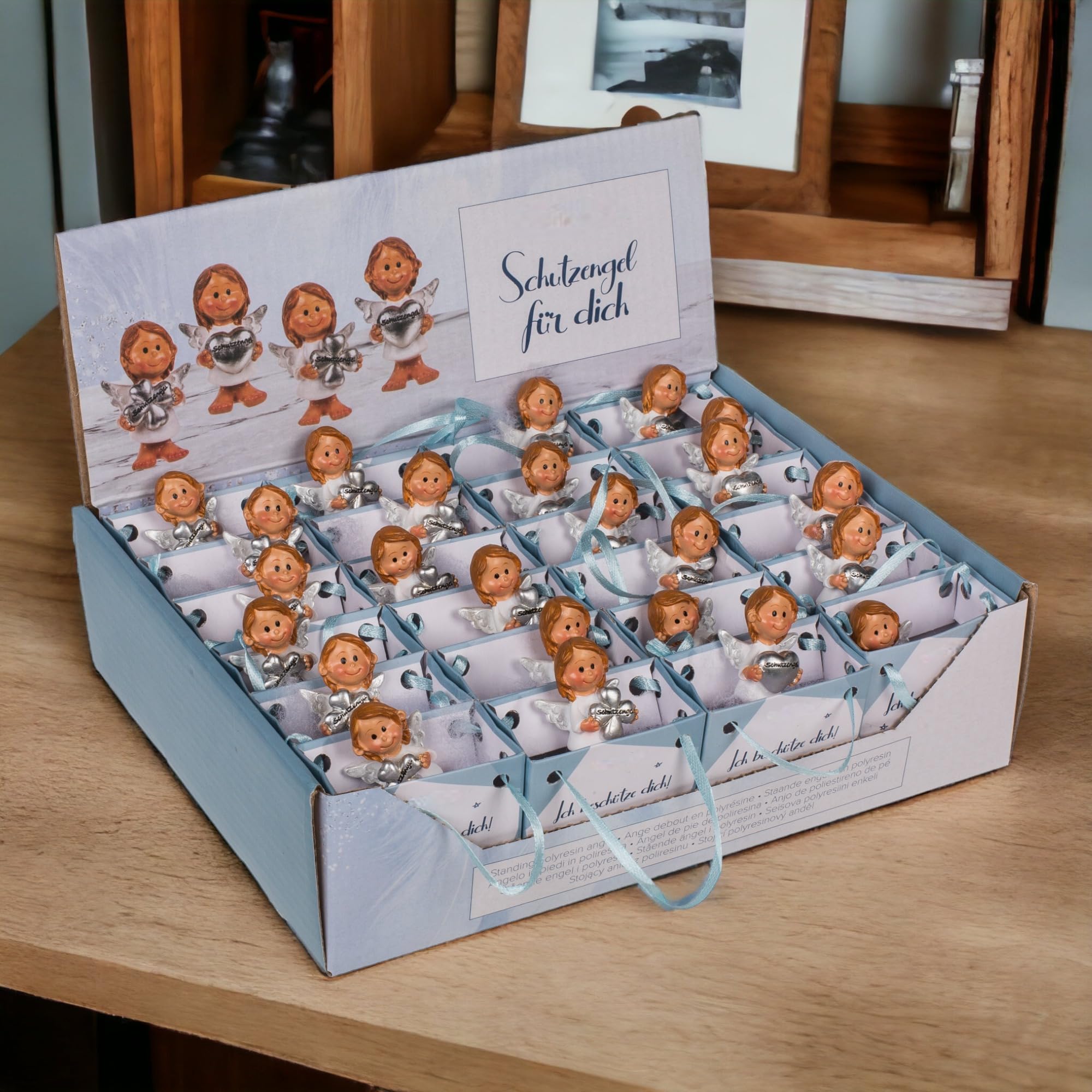 kleine Schutzengel in Tüte Set - 24 Stück himmlische Glücksbringer, farblich Sortiert im Display. Liebenswerte, handbemalte Engelchen im Mini-Format. (weiß-Altsilber)