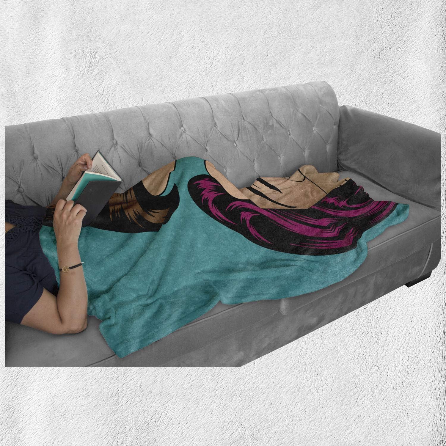 Lunarable Kiss Throw Blanket, Pop Art Style Kissing Couple Romantic Valentines Day Theme Comic Book Love and Passion, Flannel Fleece Accent Piece Soft Couch Cover for Adults, 50" x 60", Multicolor