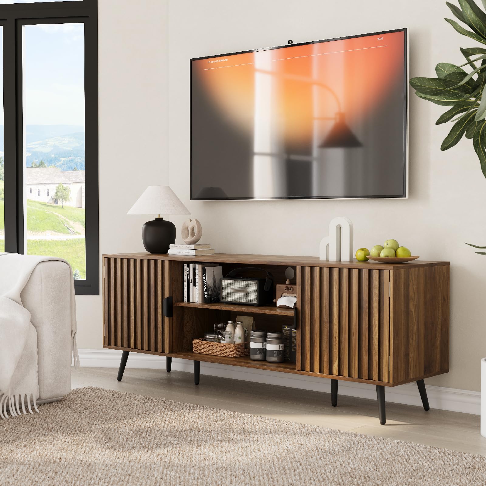Smart FENDEE Meuble TV 135 cm pour écrans jusqu'à 152 cm (60 Pouces), Meuble Bas avec rangements et étagères réglables, Console médiatique Style Fermier/Campagne, Couleur Noyer pour Salon