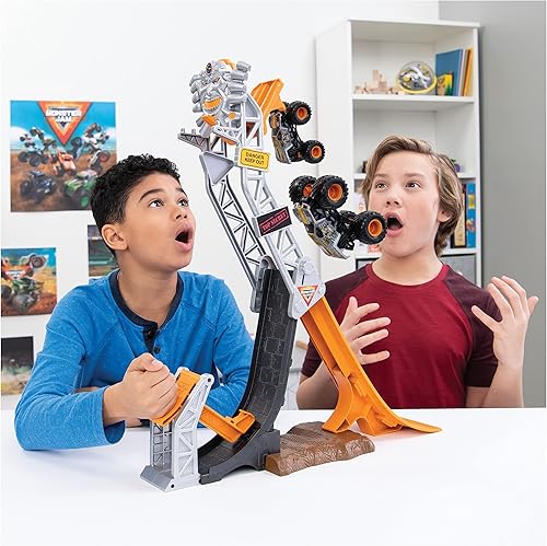 Miniatura 2 de Monster Jam Juego oficial Max-D Break Free con exclusivo camión monstruo fundido a presión Max-D a escala 164 Max-d sin roturas, Megalodon Mayhem,