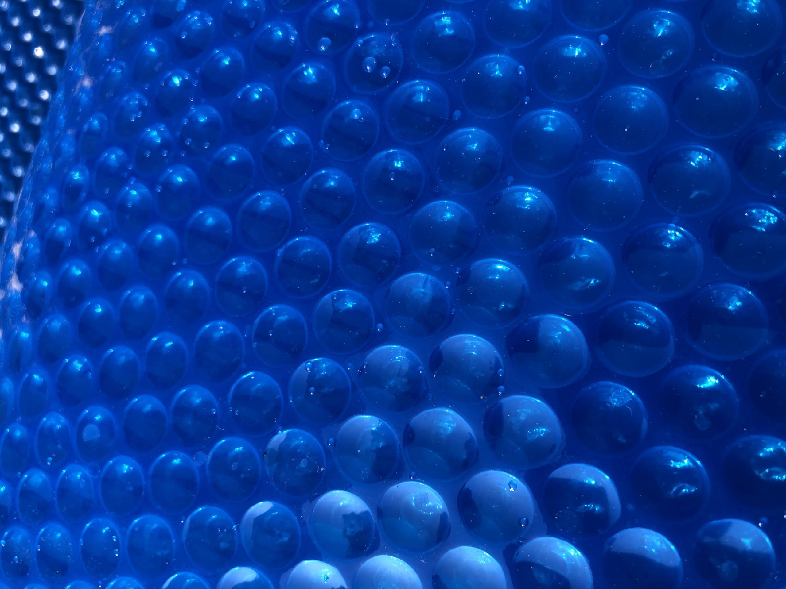 18 Foot Round Solar Pool Cover,16-mil Blue Above-Ground and In-Ground Pools Cover, Heavy-Duty Insulating Pool Heater Cover