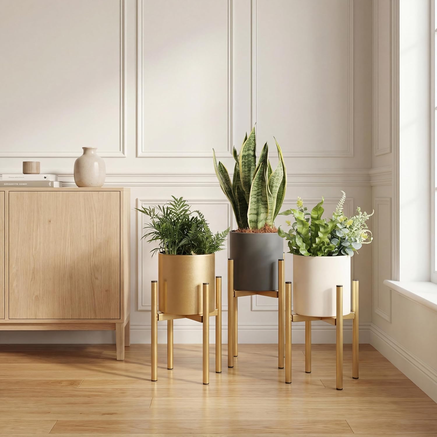 Metal Plant Pot with Drainage Hole,Mid Century Modern 7 inch Round Pot Indoor Outdoor Planters for Decorative Pots of Tabletop Living Room Bedroom Gold