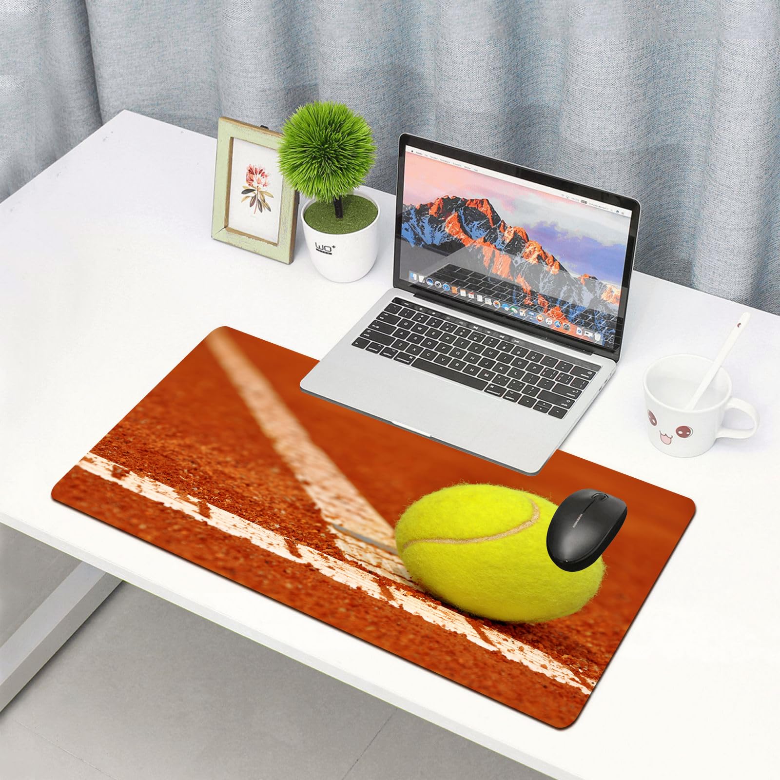 Tappetino per mouse da gioco,grande,antiscivolo,impermeabile,con bordi cuciti,Palla da tennis su un campo da tennis in terra battuta,per gaming,ufficio,casa,40x90 cm