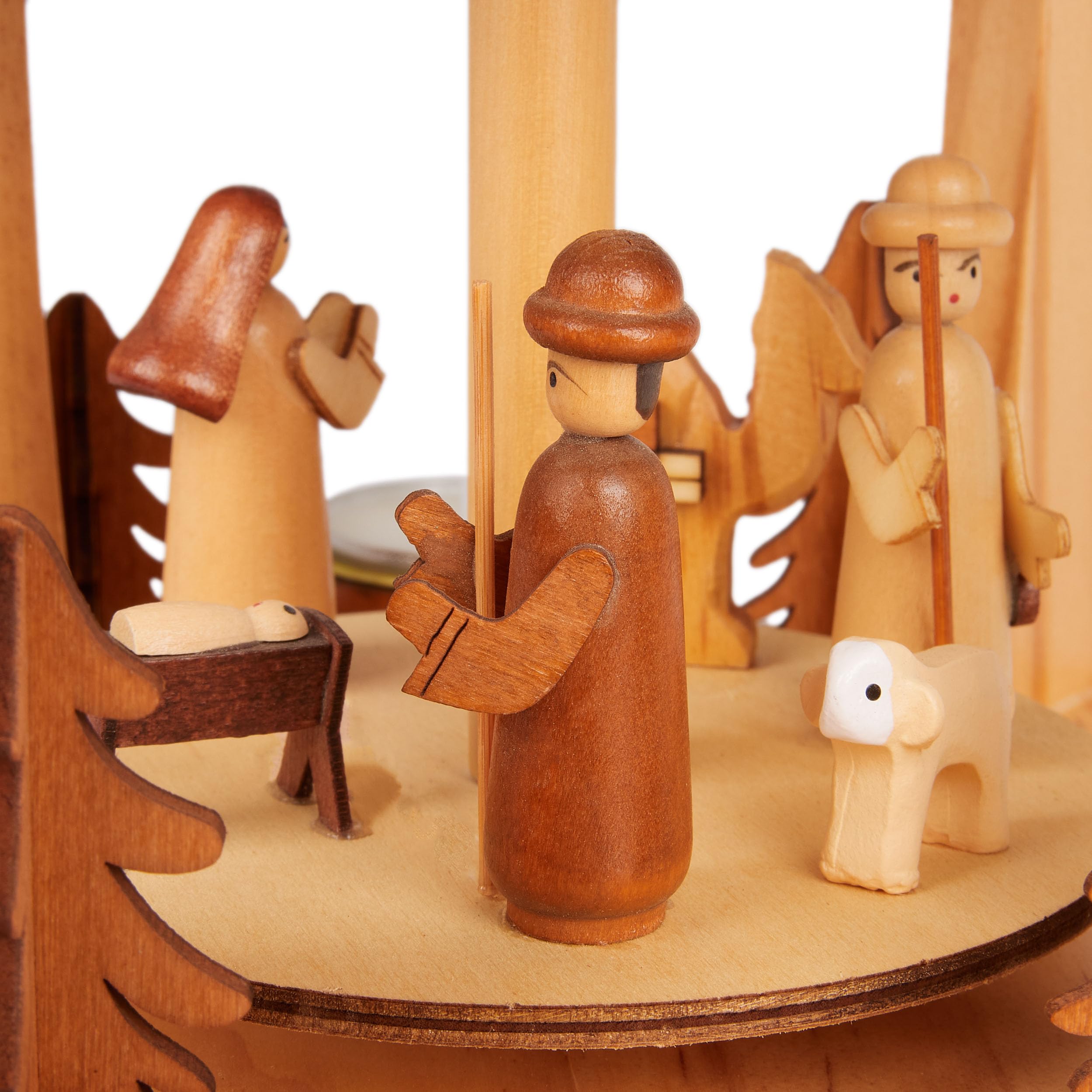 BRUBAKER Pirámide Navideña de Madera - Ángeles, Jesús, María, José y Reyes - Portavelas Redondo de 44 cm con 4 Velas para Navidad - Pintada a Mano con Hermosos Detalles Tradicionales - Marrón