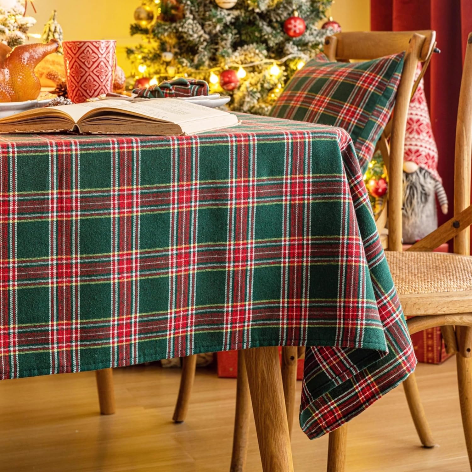 Tizhweqo Mantel Mesa Rectangular Navidad, Manteles Antimanchas Cuadros Rojos y Verdes, 3D Impresión Mantel Impermeable Lavable para Navidad Cocina Salón Comedor, 90x90 cm A/B1778