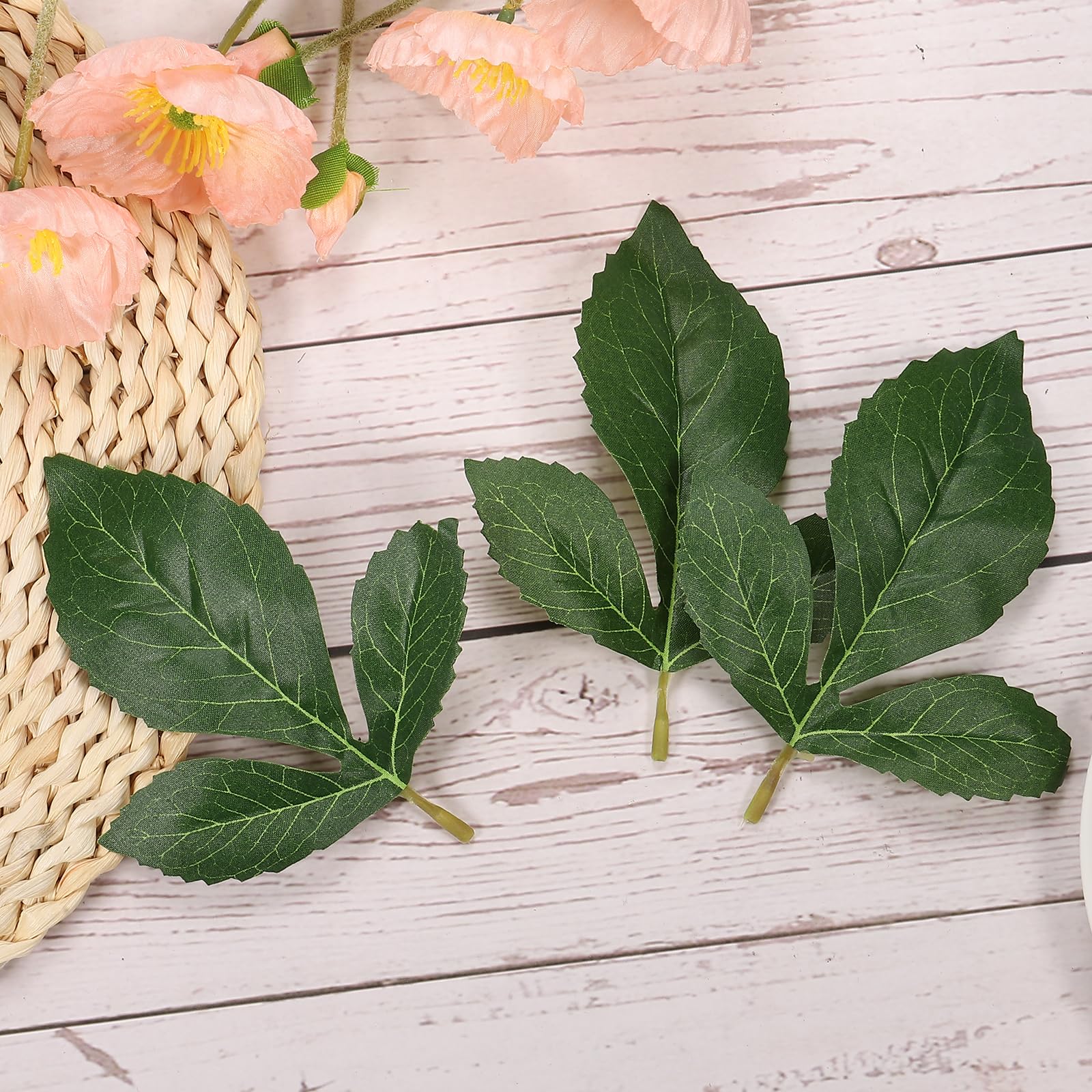 Druuzyl 65 Fiori Artificiali Verde e Bianco - Bouquet Decorativo con Rami Finti per Matrimonio/Casa/Ufficio, Piante Finte per Centrotavola e Vaso (Set Completo