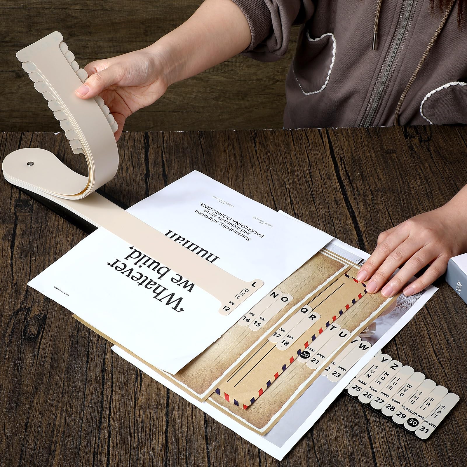 PerKoop Clasificador de documentos de plástico multiusos, organizador alfabético compacto vertical de papel para oficina de archivos, color beige, 2.52 x 23.5 pulgadas (2 juegos)
